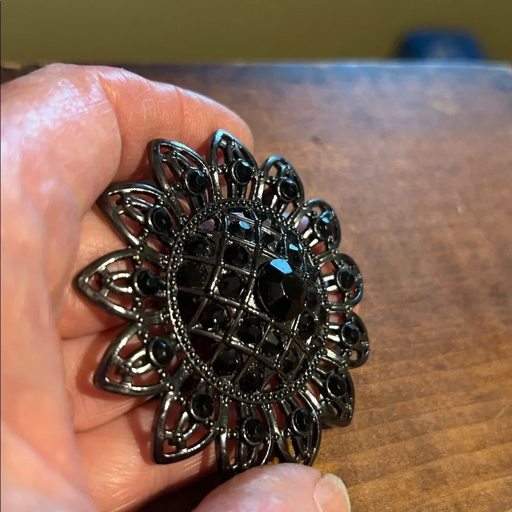 Vintage Art Deco Black Rhinestone Silver Tone Floral Pendant